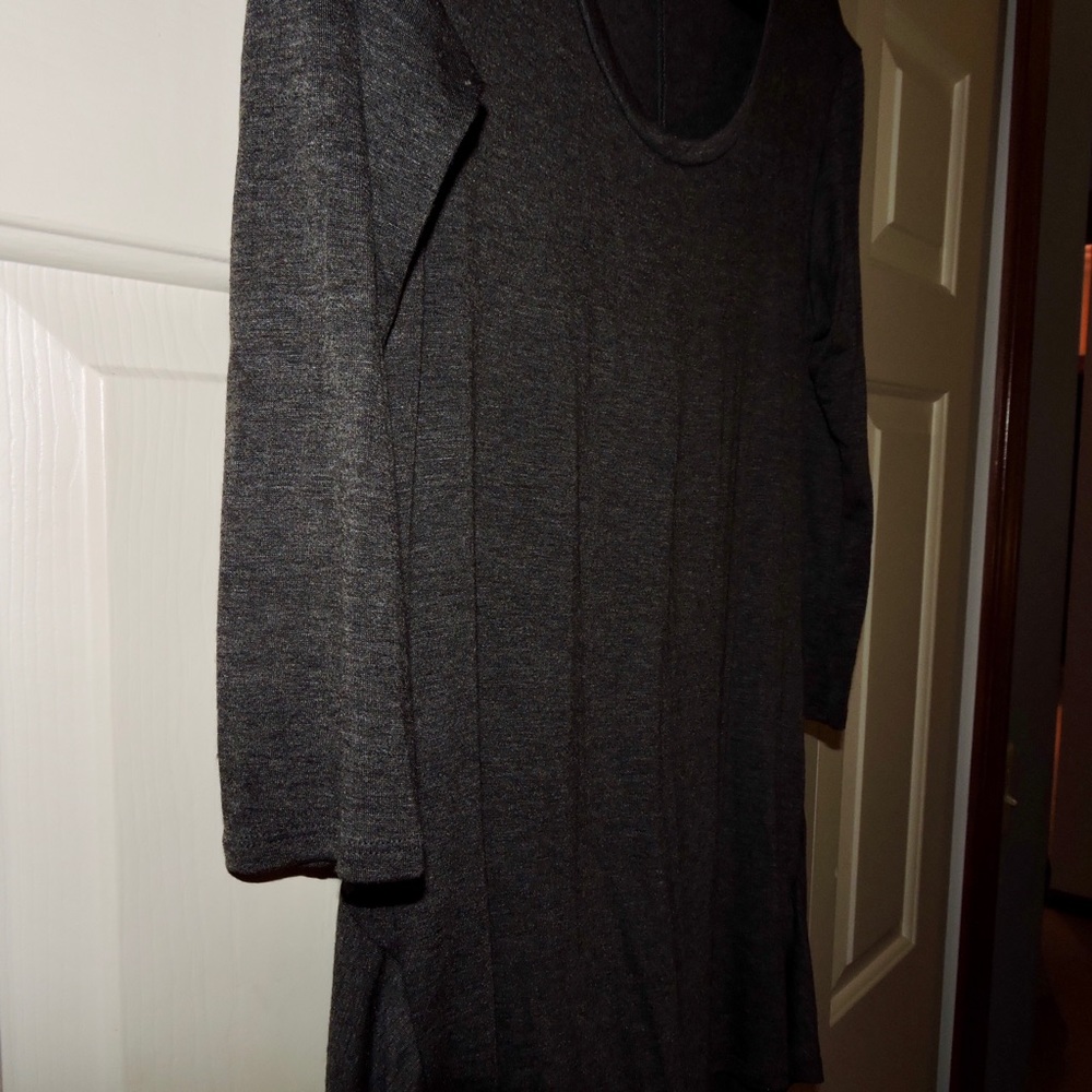 Asymmetrical Cut Tunic - Picture 4 of 4